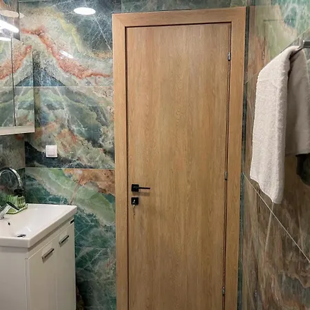 Seanest Luxury * Χανιώτη