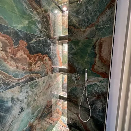 Seanest Luxury * Hanioti