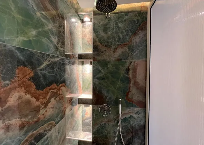 Seanest Luxury 卡尼奥提