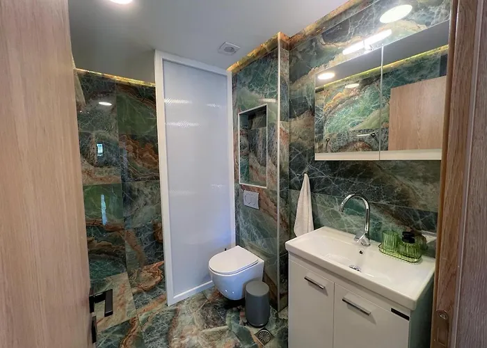 Seanest Luxury 卡尼奥提